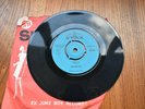 Sam & Dave Soothe Me / Sweet Pains 1966 original UK Stax  Northern Soul 7