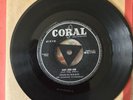 Peanuts Wilson Cast Iron Arm Coral 45 single