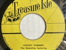 Ska THE SKATALITES Street Corner DON DRUMMOND Clive & Naomi TREASURE ISLE 45