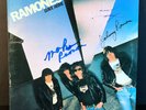 RAMONES Leave Home LP Vinyl SIGNED BY FOUR Autograph(1980) Joey/Johnny/Dee/Marky