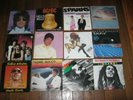 12 VINYLE 45 TOURS AC DC SPARKS PRINCE MICHAEL JACKSON QUEEN STEVIE WONDER FGTH