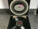 LP VINYL QUEEN JAZZ 1978 UK 1ST PRESS EMBOSSED SLEEVE ATTACHED POSTER EXCELLENT