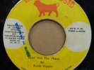 KEITH POPPIN HOLD NOT THY PEACE / VERSION JAMAICAN TAURUS MUSIC 7