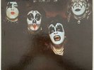 KISS RARE DEBUT VINYL ALBUM NB-9001 WITH HYPE STICKER  NO KISSIN TIME ON COVER
