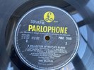 The BEATLES - A COLLECTION of BEATLES OLDIES - 1st PRESS VINYL LP - 1G / 1G 1966