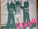 THE CLASH - White Riot/1977 - Sleeve Signed By Band