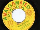THE REGGAE BOYS - MAMA LOOK DEH/ THE BLENDERS - DECIMAL CURRENCY