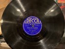 JUDY GARLAND 78rpm Record Over the Rainbow / Jitterbug Decca
