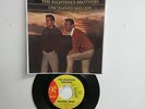 ' THE RIGHTEOUS BROTHERS ' HIT 45 + PICTURE [UNCHAINED MELODY]  1965