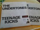 The Undertones - Teenage Kicks  7