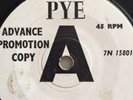 Donovan,DEMO,Catch The Wind /Why Do You Treat Me,EX+,Pye,Folk Rock