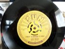 SUN SINGLE 7 INCH VINYL ELVIS PRESLEY MYSTERY TRAIN/I FORGOT TO REMEMBER TO FORG