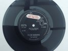 THE BEATLES R5493 YELLOW SUBMARINE/ELEANOR RIGBY PARLOPHONE SOLID CENTRE F/SAMLE