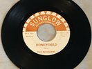 The Sunglows: Honeychild & Love Me 7