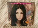 Shakira ‎– Pies Descalzos. DISCO VINILO. ESTADO VG+/VG. 1995. EDIC. COLOMBIA