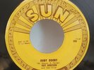 Roy Orbison Ooby Dooby / Go  Go  Go  (GREAT ROCKABILLY 45) SUN 242 PLAYS VG+