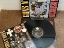 GUNS N’ ROSES - APPETITE FOR DESTRUCTION VINYL LP BANNED SLEEVE + STICKERS