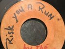 Overtakers, MAGA RARE, Risk you a run = VG++ Matador super super rare 7