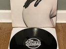 The Strokes – Is this It (RTRADELP030) VG+ / NM – RARE Vinyl Record - First