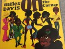 MILES DAVIS ON THE CORNER ORIG GATEFOLD LP VG++/VG++ JAZZ FUSION TRUMPET