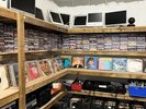 ABANDONED STORAGE UNIT CONTENTS - SN4 - LOTS OF VINYL & MUSIC EQUIPMENT