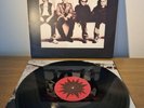 U2 - How To Dismantle An Atomic Bomb 1st Press LP Vinyl Booklet