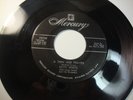R&B Popcorn 45 Kitty White 