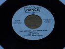 HALLOWEEN 45RPM. COPYCATS. ABOMINABLE SNOWMAN /  CHIEF SITTIN BULL.  VG+.