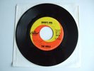The Girls - Chico's Girl / A Dumb Song - Capitol 5675 - Vinyl 7