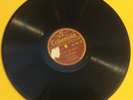 78 RPM EDITH PIAF LA VIE EN ROSE/ UN REFRAIN COURAIT DANS LA RUE BF136 France