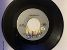 Los Mirlos - Cumbia De Los Pajaritos / Cumbia Del Pato 45 RPM 7” Vinyl EX