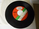 LOS FLAMERS-KUNG FU PELEANDO-LATIN SOUL 45 ON FAMA
