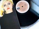 NEAR MINT ORIGINAL 1976 PRIVATE STOCK BLONDIE VINYL LP WITH BOOKLET AND PHOTO