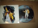 TRES RARE 33T  PICTURE DISC SERIE LIMITEE QUEEN LIVE A WEMBLEY VOL2 PARFAIT ETAT