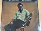 MILES DAVIS- MILESTONES - UK CBS LP - BPG -62308
