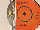 THE TYMES . Here she comes . Super rare UK issue delight .