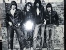 *NR* RAMONES s/t *FIRST ISSUE* US LP Sire SASD-7520 label spelling errors punk