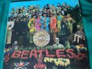 Sgt. Peppers Lonely Hearts Club Band. The Beatles. LP. PMC 7027. 1967. Scratch.