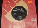 BEATLES 45  MINT - I WANT TO HOLD YOUR HAND (STEREO) - PARLOPHONE 1976 RESISSUE