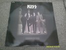 KISS Dressed To Kill  1975 PYE/CASABLANCA   signed    RED VINYL   near mint