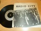 RADIO CITY - LOVE AND A PICTURE/SHE'S A RADIO 7 ORIG PUNK KBD POWERPOP DIY VG/VG
