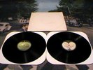 THE BEATLES WHITE ALBUM 1973 APPLE PRESSING WITH PHOTOS & POSTER NICE SHAPE