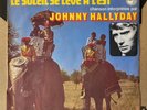 SP 45T Johnny Hallyday – Le Soleil Se Lève À L'est (Eléphants) Fra 1974 (VG/VG+)