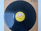 AFRICAN   78 RPM SHELLAC RECORD    LISTEN   A482 pop