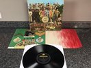 LP THE BEATLES SGT PEPPERS LONELY HEARTS CLUB BAND UK 1ST PRESS MONO PMC 7027 NM
