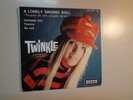TWINKLE: A Lonely Singing Doll +3-France 7
