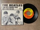 BEATLES 45 I WANT TO HOLD YOUR HAND w/ SLEEVE SCRANTON STRAIGHT TOP PINCUS M-