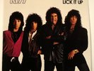 Kiss – Lick it Up    Vinyl LP Auction No Reserve FREE Shipping