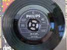 Trés Rare SP 45T Johnny Hallyday ‎– Que Je T'aime / ITALIE 1969 / Média NEUF
