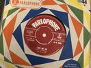 THE BEATLES  LOVE ME DO RED Parlophone R4949 LABEL 1st PRESS V/G
